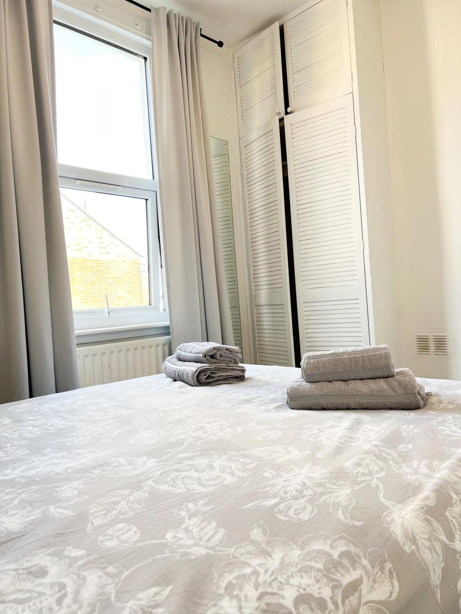 Welcome 2 Bedrooms Flat In Wimbledon London Exterior foto